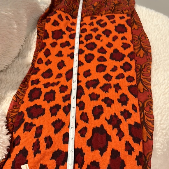 Collectioneighteen Infinity Scarf 🧣 - Picture 10 of 12